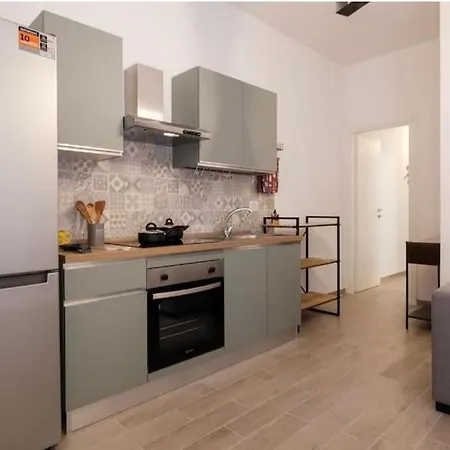 Ama Apartment *